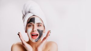 پاکسازی پوست در کرج - الماس زیبایی