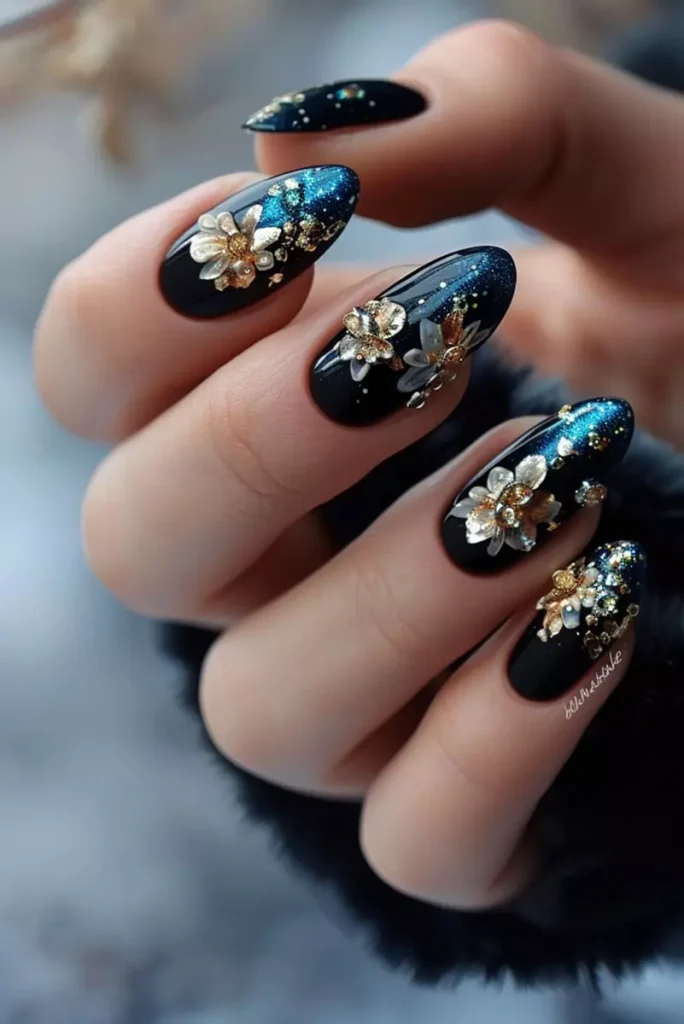 مدل ناخن مشکی طرح دار